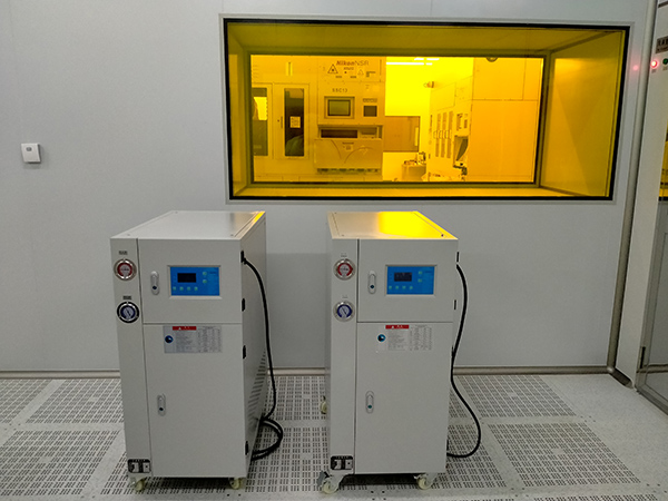 鋰電行業為什么要配模溫機